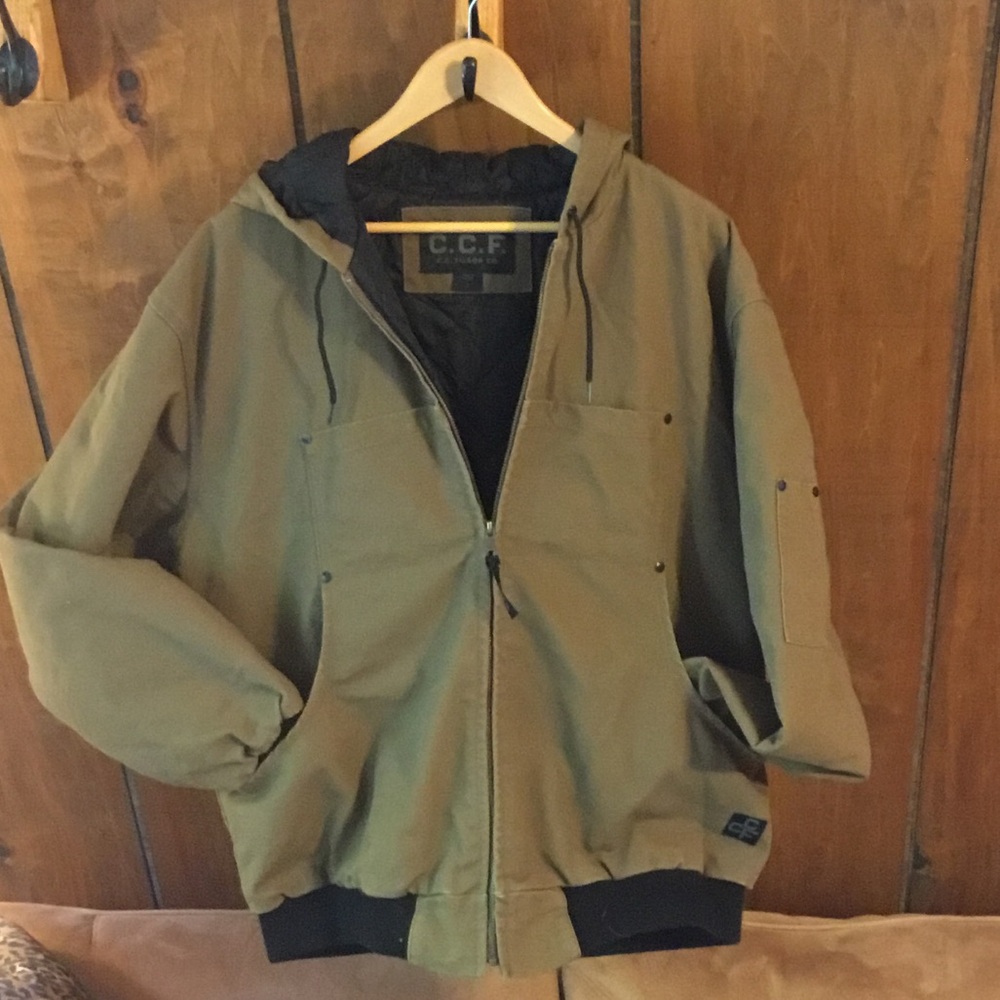 CC Filson insulated Tin Cloth Hoodie.
Bombproof
Quilted full lining
Men’s Large